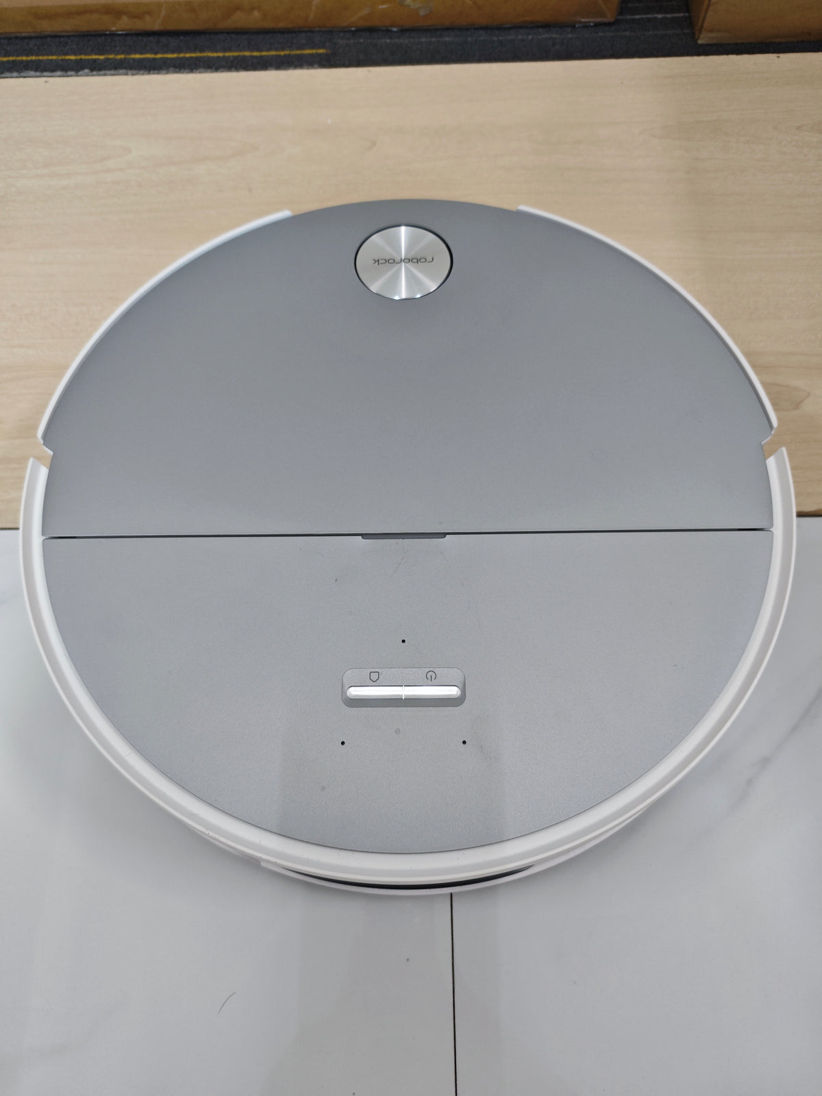 9.4  Roborock Saros 20 Sonic Complete - Certified Refurbished