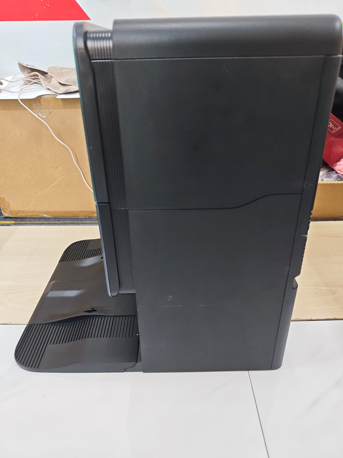 9.11 Auction Roborock Saros 10 Black  - Demo Set