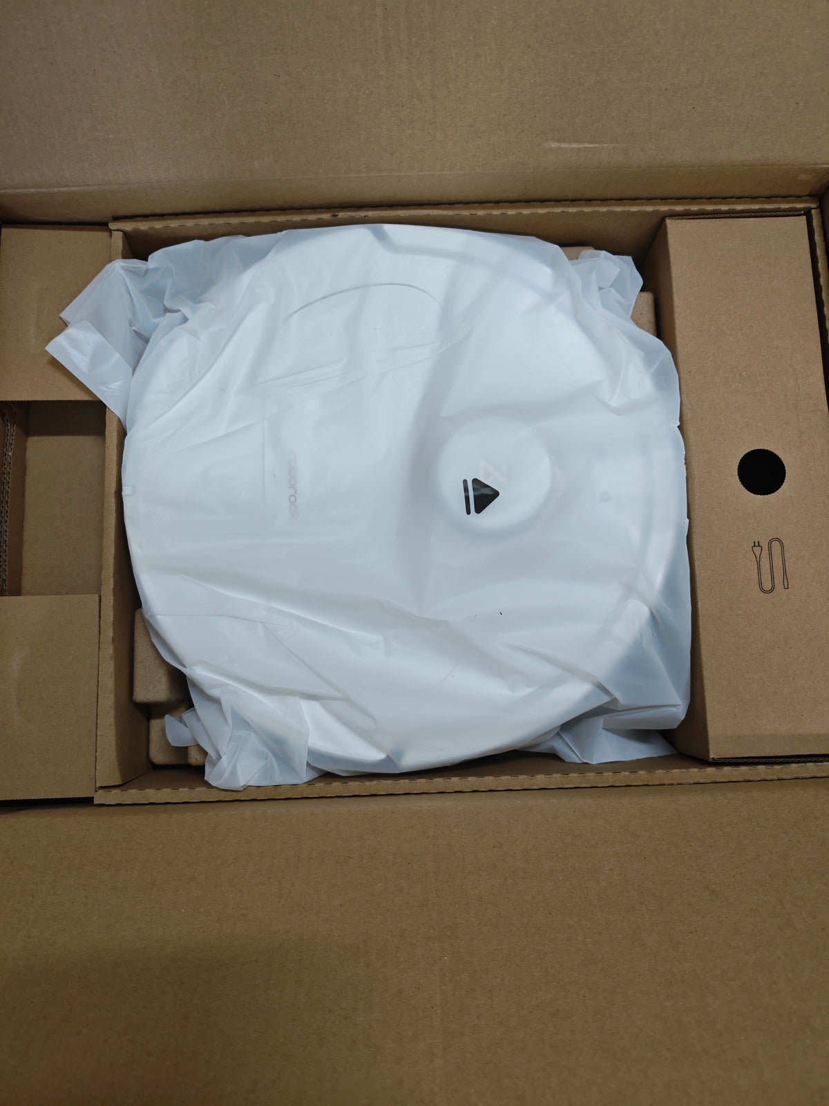 9.11 Auction Roborock Qrevo 5AE White - Brand New