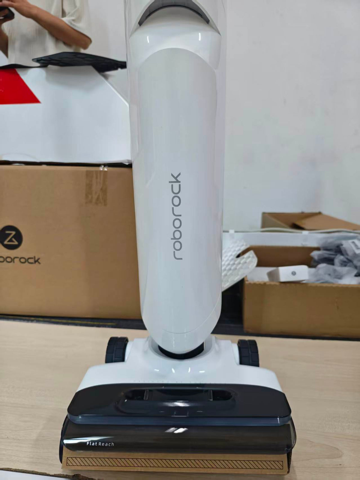 9.18 Auction Roborock Flexi Pro - Demo Set