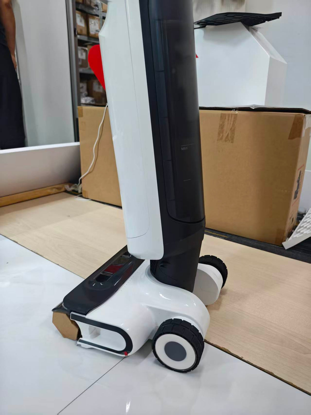 9.18 Auction Roborock Flexi Pro - Demo Set