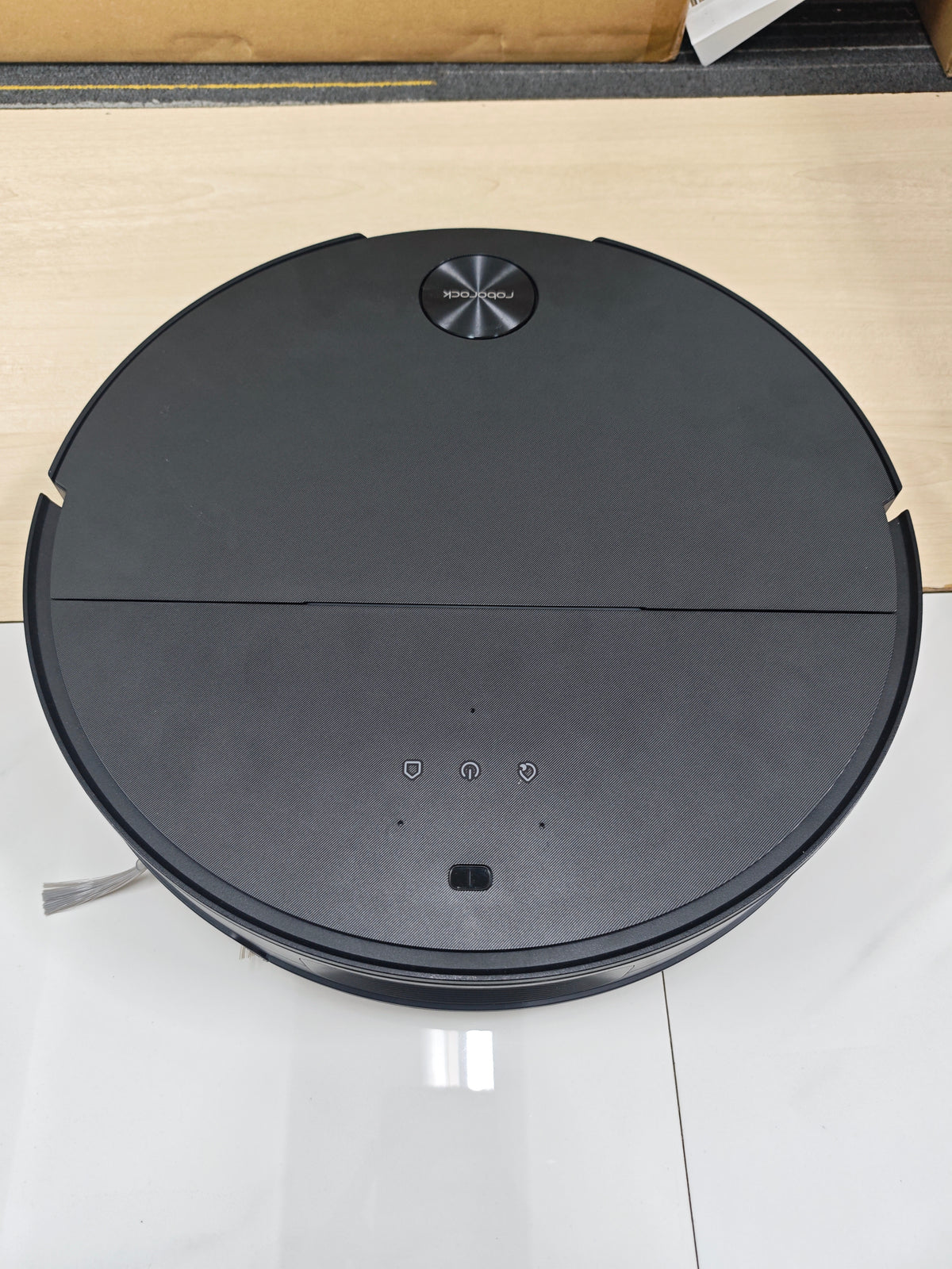 10.2 Auction Roborock Saros 10 Refill & Drainage