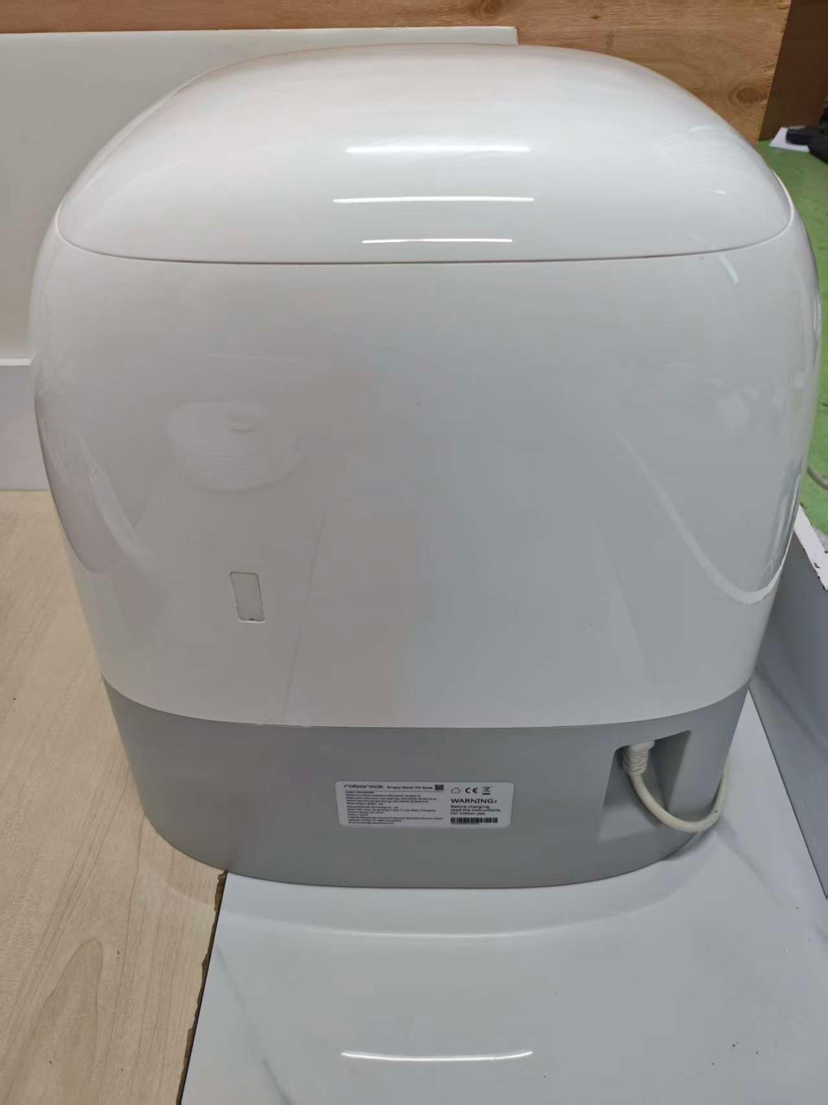 9.25 Auction Roborock Qrevo Curv - Certified Refurbished